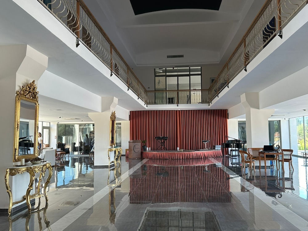 etruscan boutique hotel