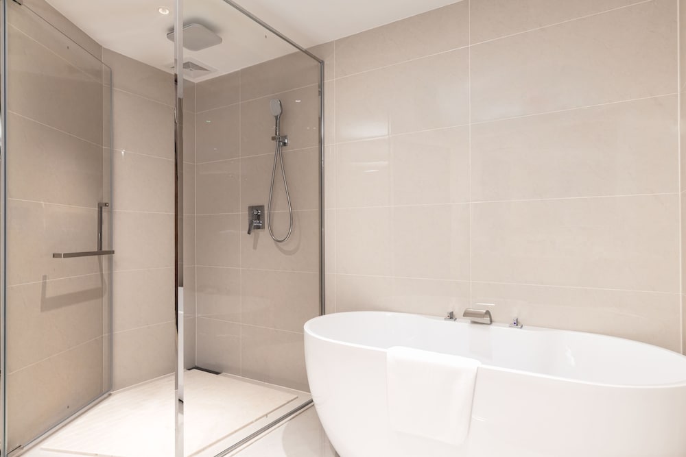 gladden hotel shilong