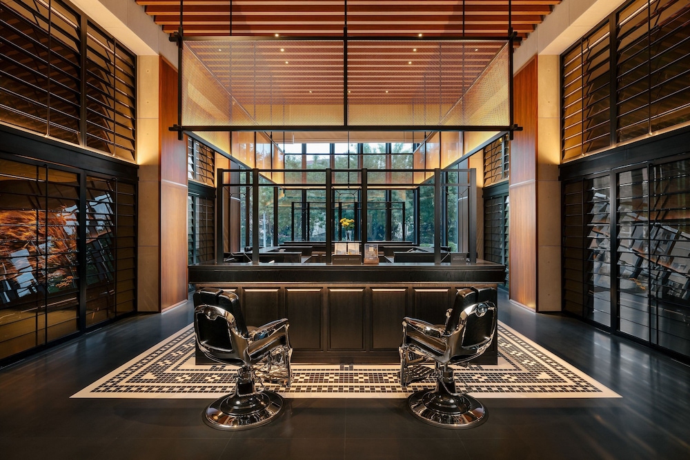 flow and co qingdao autograph collection