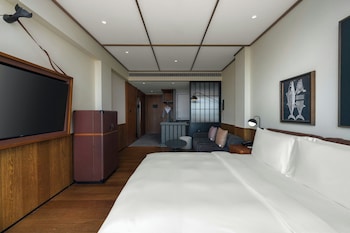 flow and co qingdao autograph collection