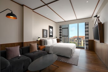 flow and co qingdao autograph collection