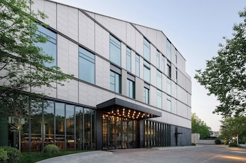 flow and co qingdao autograph collection