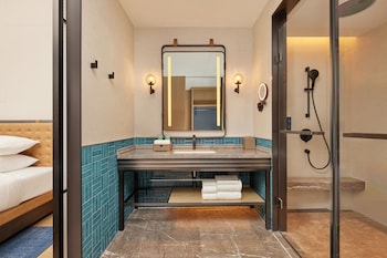 four points by sheraton linhai