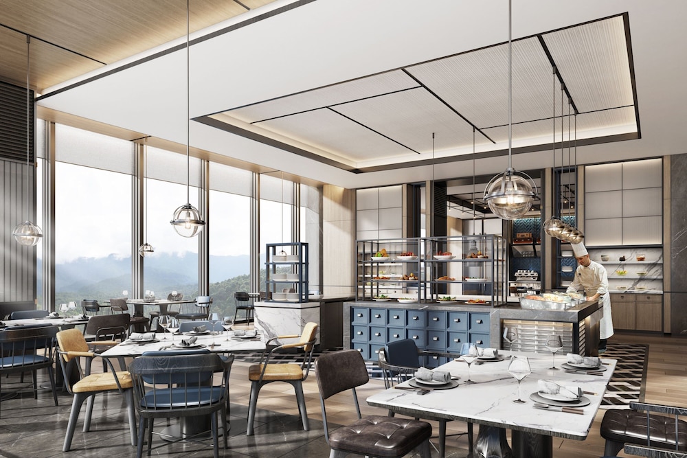 four points by sheraton linhai