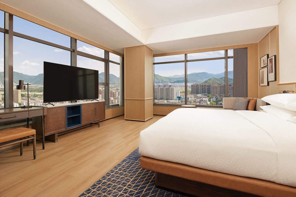 four points by sheraton linhai