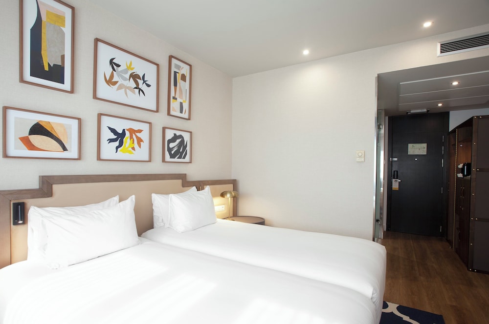 holiday inn madrid las tablas by ihg