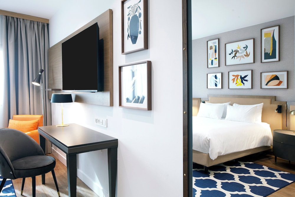 holiday inn madrid las tablas by ihg