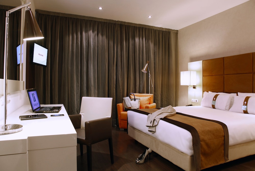 holiday inn madrid las tablas by ihg