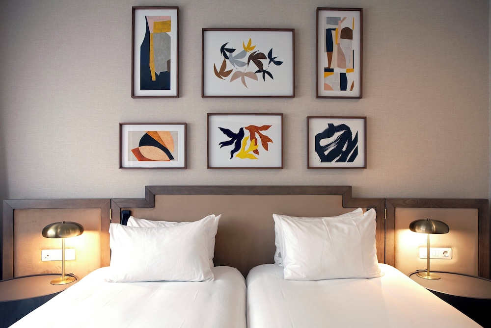 holiday inn madrid las tablas by ihg