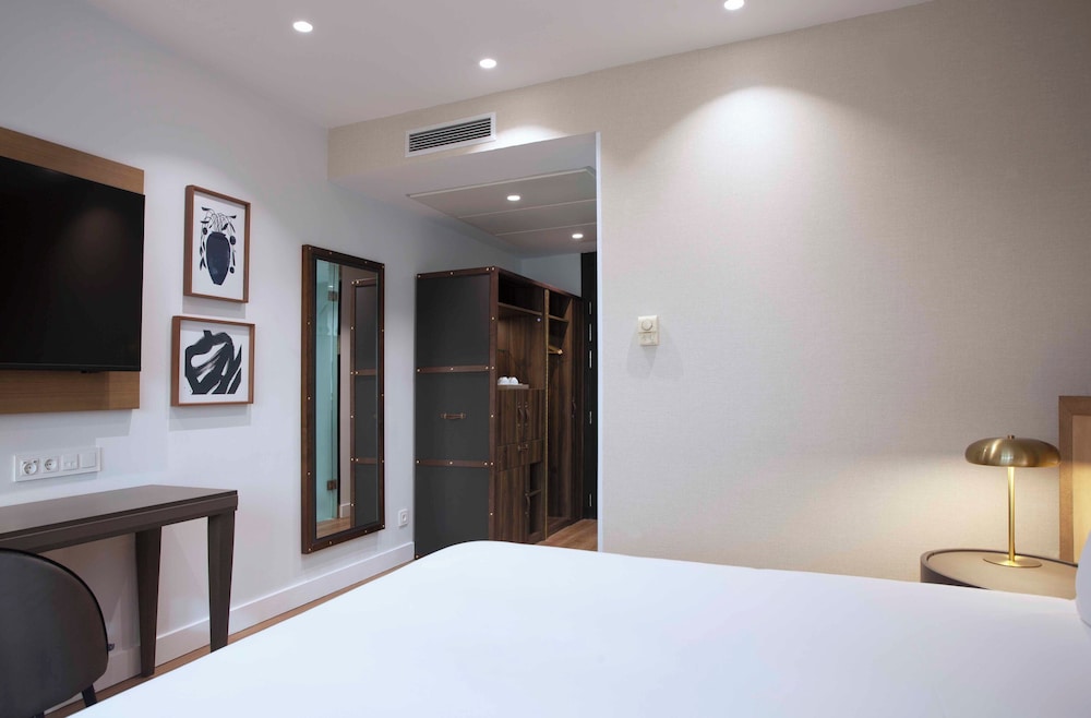 holiday inn madrid las tablas by ihg