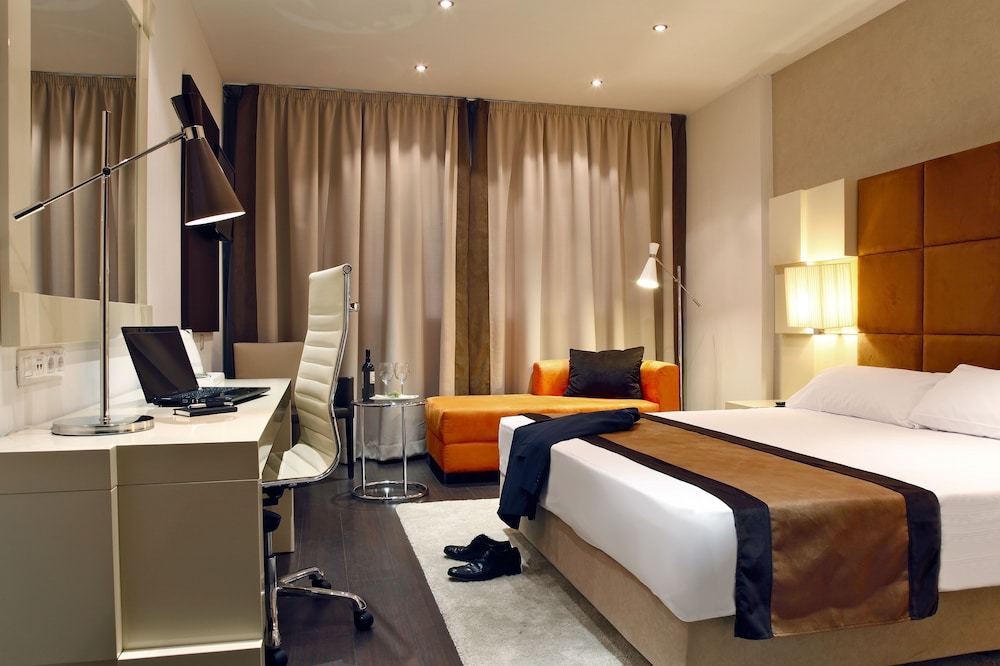 holiday inn madrid las tablas by ihg
