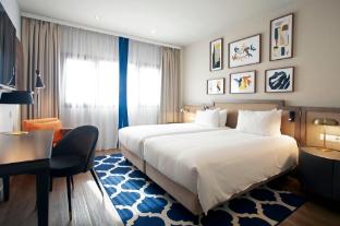 holiday inn madrid las tablas by ihg