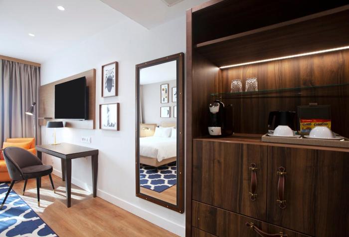 holiday inn madrid las tablas by ihg