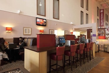 premier inn london heathrow airport t2 and t3 bath road