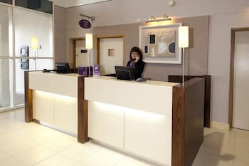 premier inn london heathrow airport t2 and t3 bath road
