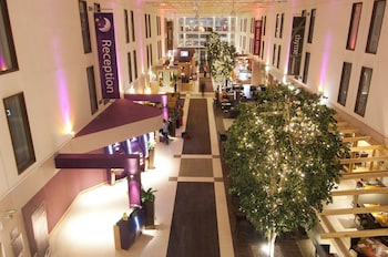 premier inn london heathrow airport t2 and t3 bath road