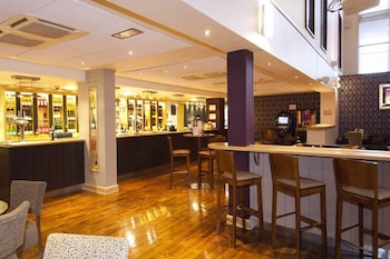 premier inn london heathrow airport t2 and t3 bath road