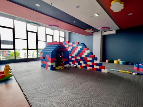 hush inn k avenue kota kinabalu