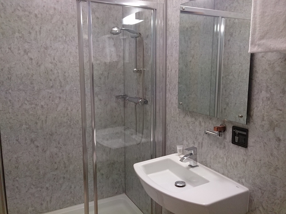 eurotraveller hotel premier tower bridge