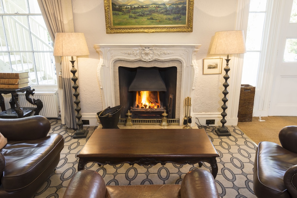 Storrs Hall Hotel,Bowness-On-Windermere>>Bowland Bridge,4 star