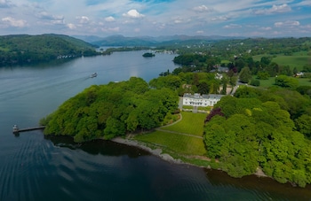 Storrs Hall Hotel,Bowness-On-Windermere>>Bowland Bridge,4 star