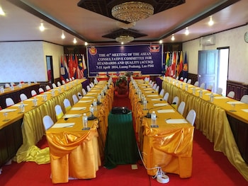 e outfitting vang thong hotel