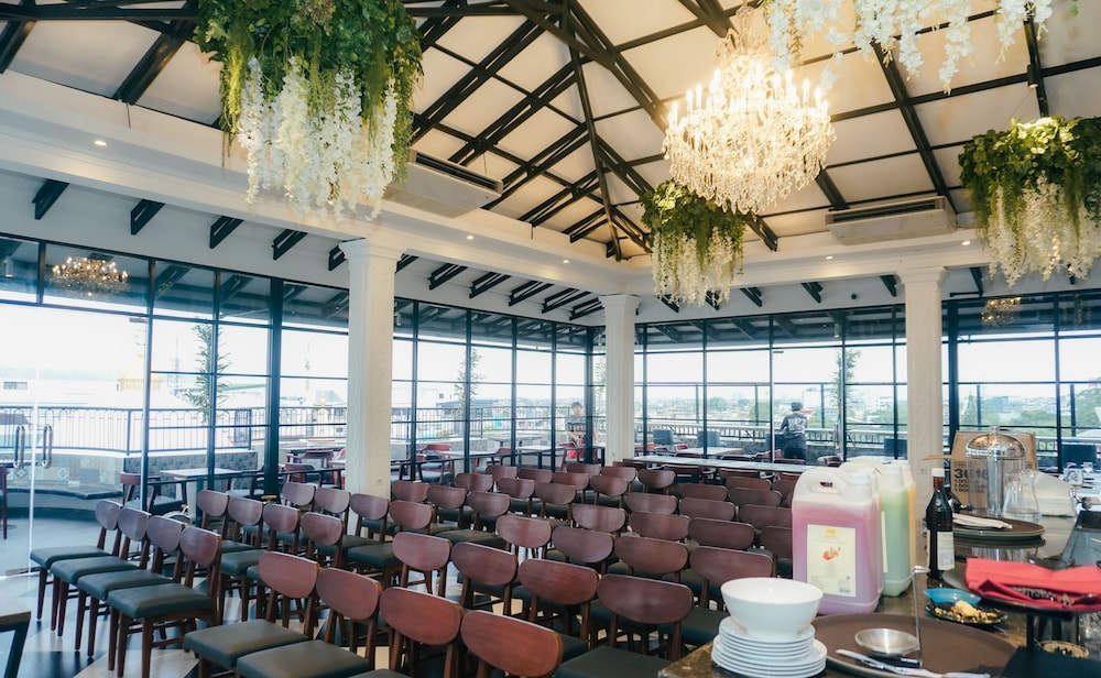 kesuma front one boutique hotel palembang