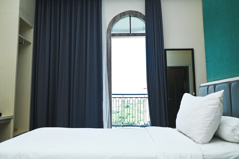 kesuma front one boutique hotel palembang