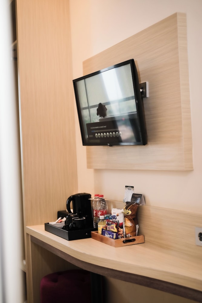 kesuma front one boutique hotel palembang