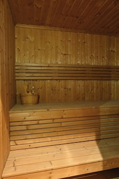 la quinta by wyndham abu dhabi al wahda