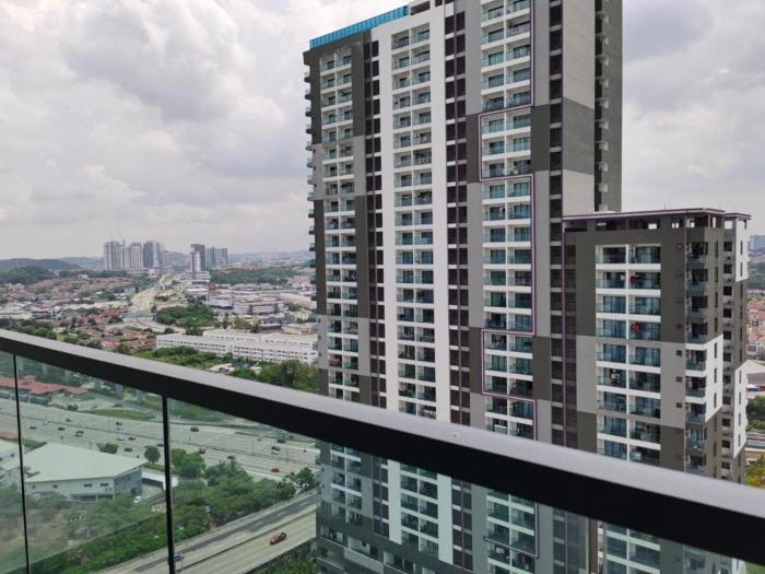 landmark residence 2 service apartment 5min to mrt 20min to kl
