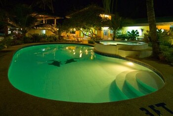 lost horizon beach dive resort