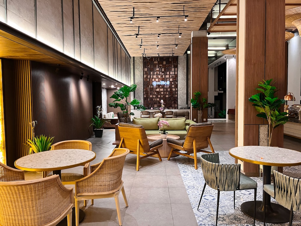 luminor hotel legian seminyak bali