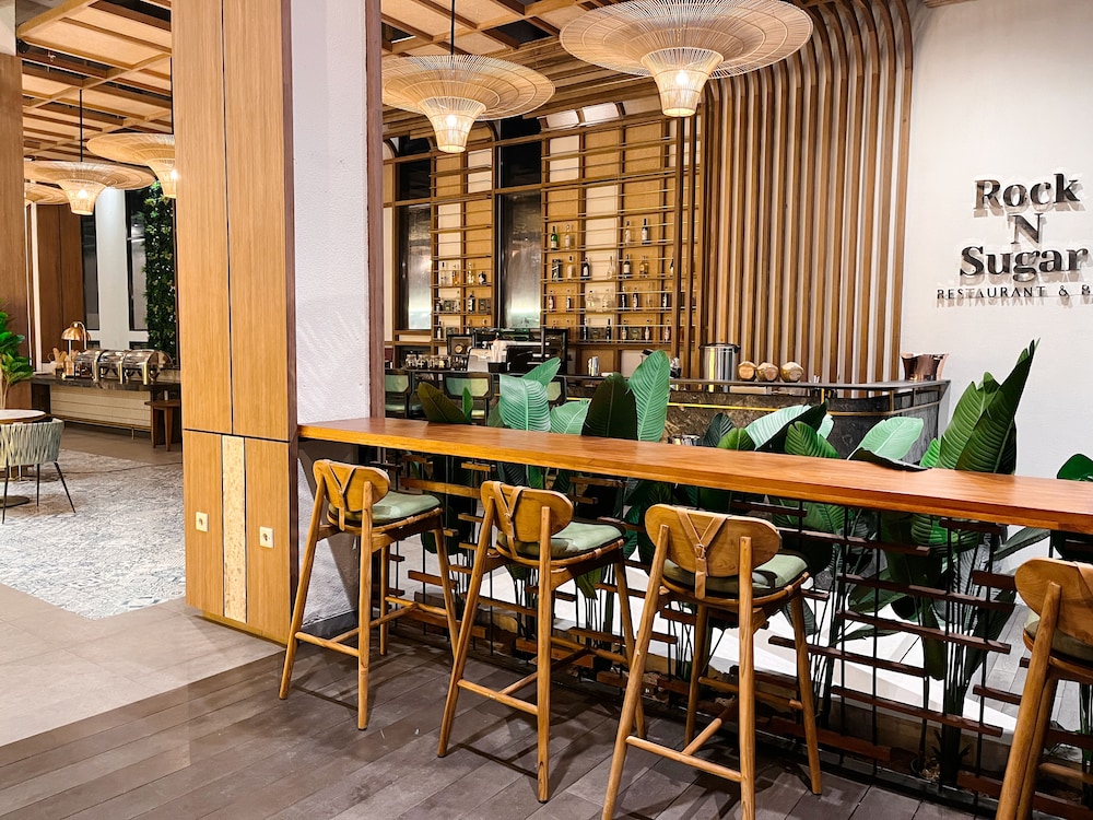 luminor hotel legian seminyak bali