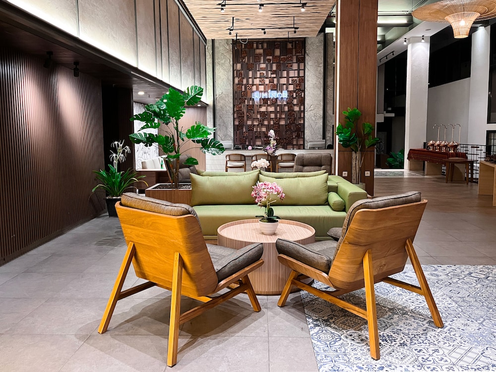 luminor hotel legian seminyak bali