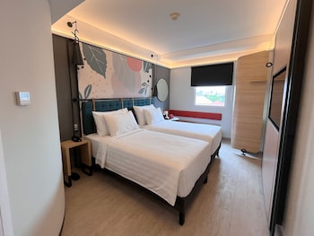 luminor hotel legian seminyak bali