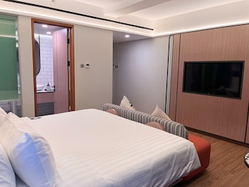 luminor hotel legian seminyak bali