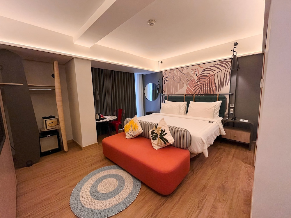luminor hotel legian seminyak bali