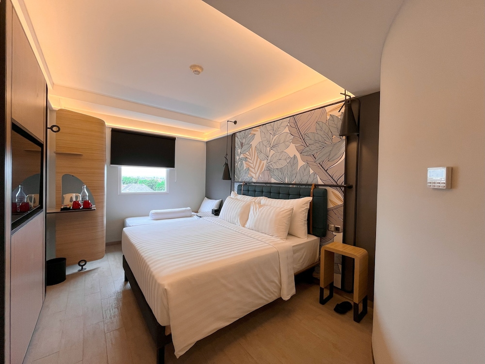 luminor hotel legian seminyak bali