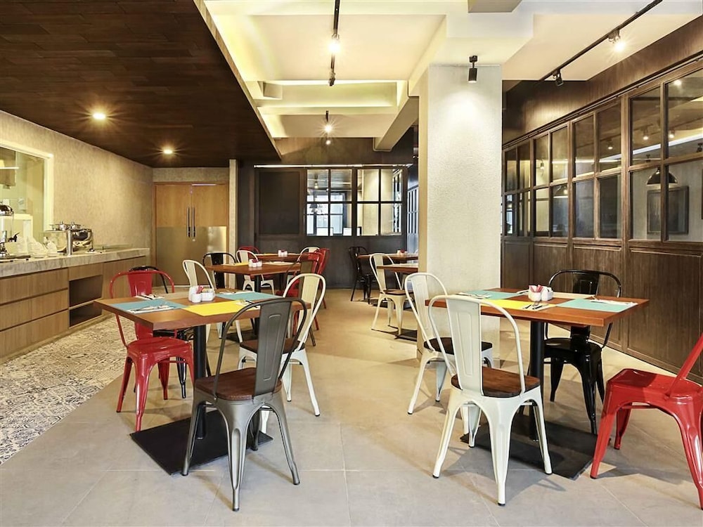 luminor hotel legian seminyak bali