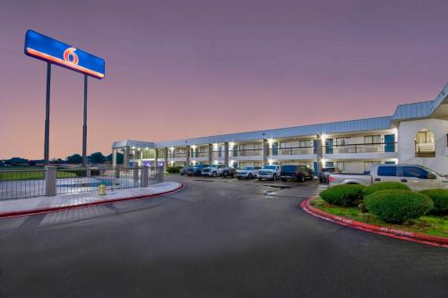 motel 6 texarkana tx