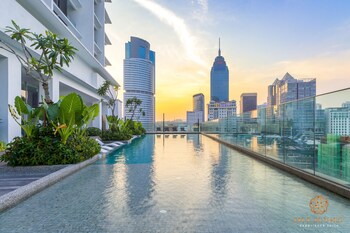 oyo 90952 quill residences kuala lumpur