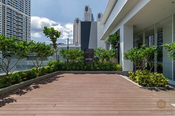 oyo 90952 quill residences kuala lumpur