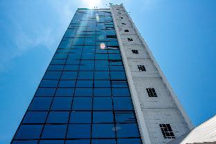 pp hotel by moxy