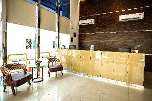 pp hotel by moxy