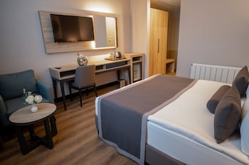 mayi hotel