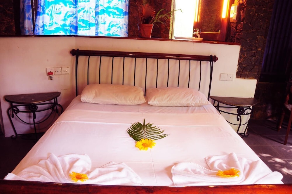 boulder garden hotel