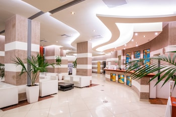 konstantinos palace