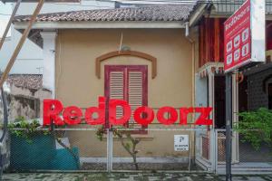 reddoorz golden inn tugu yogyakarta