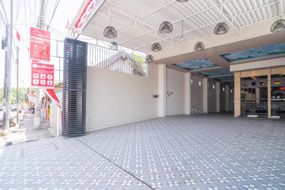 reddoorz plus jalan pemuda timur bojonegoro